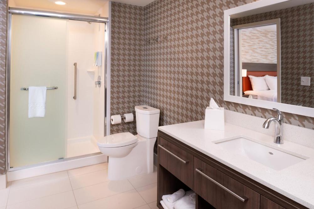 King Studio Suite - Non-Smoking interior